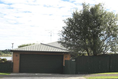 Photo of property in 81 James Cook Drive, Welcome Bay, Tauranga, 3112