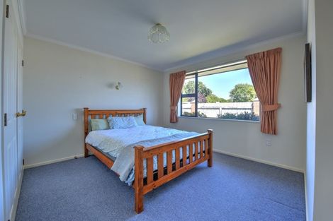 Photo of property in 37 Manse Street, Edendale, 9825