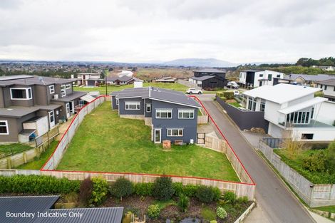 Photo of property in 23 Vaucluse Heights, Fitzherbert, Palmerston North, 4410