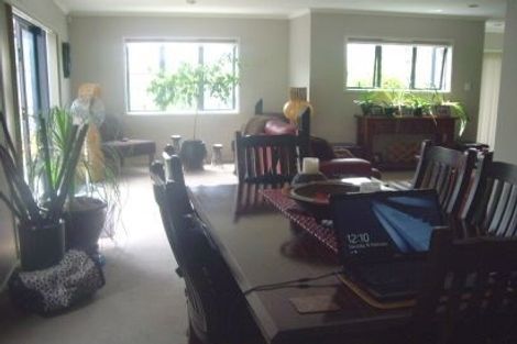 Photo of property in 99 Fernhill Way, Oteha, Auckland, 0632