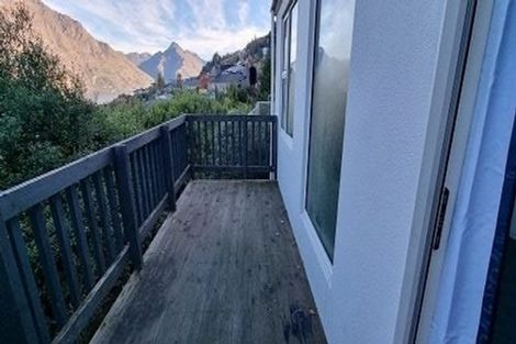 Photo of property in 3a Strawberry Lane, Fernhill, Queenstown, 9300