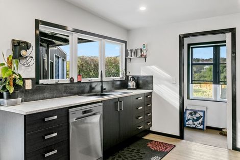 Photo of property in 14 Pipi Street, Two Mile Bay, Taupo, 3330