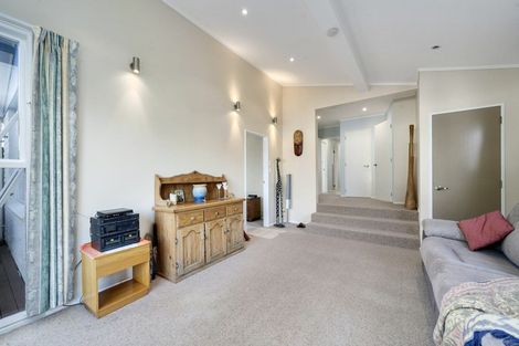 Photo of property in 16 Martin Road, Paraparaumu Beach, Paraparaumu, 5032