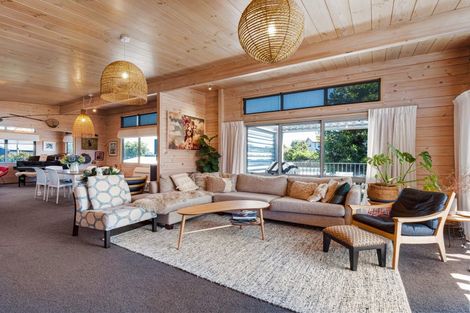 Photo of property in 145 Karewa Parade, Papamoa Beach, Papamoa, 3118