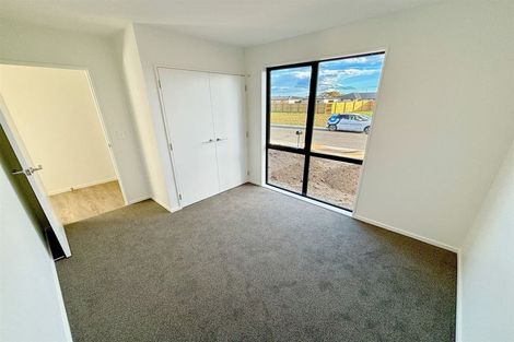 Photo of property in 65 Mehrtens Crescent, Woodend, 7691