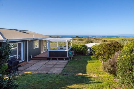 Photo of property in 6 Beach Road, Flat Point, Masterton, 5883