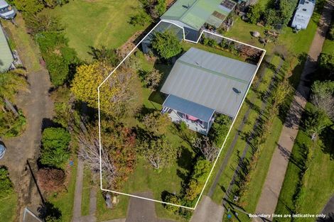 Photo of property in 10a Parkland Place, Whitianga, 3510