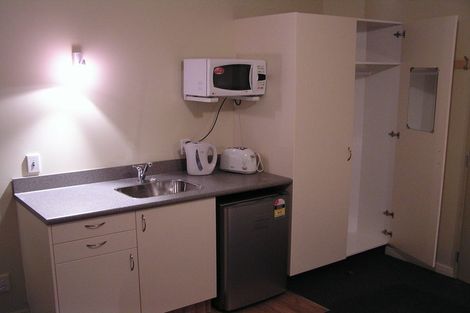 Photo of property in 33 Queen Street, Brighton, Dunedin, 9035