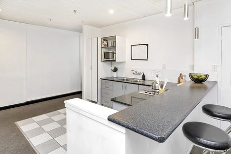 Photo of property in 17f Albert Street, Palmerston North, 4414