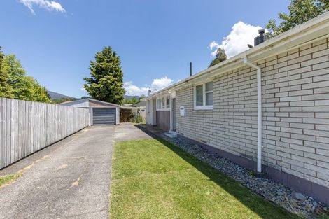 Photo of property in 17 Te Iwiheke Place, Turangi, 3334