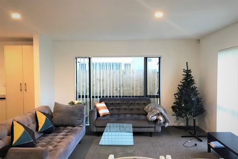 Photo of property in 38 Hollowout Street, Takanini, 2112
