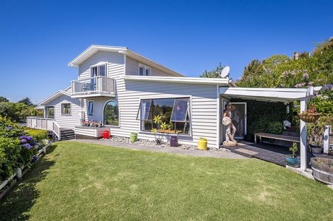 Photo of property in 60 Ratanui Road, Paraparaumu, 5032