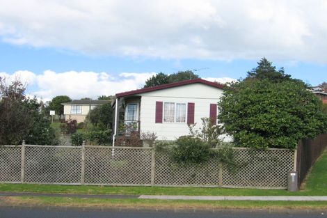 Photo of property in 15 Aspiring Avenue, Clover Park, Auckland, 2019