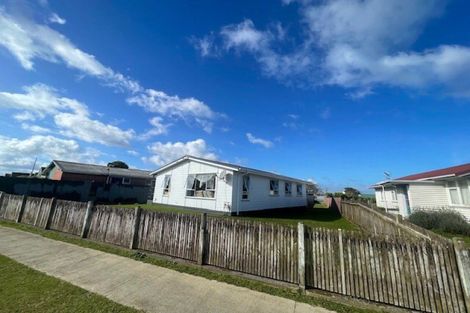 Photo of property in 27 Acourt Street, Hawera, 4610