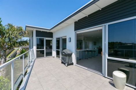 Photo of property in 18 Parkvue Drive, Bell Block, New Plymouth, 4312