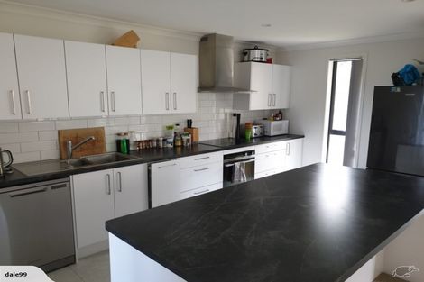 Photo of property in 38 Cockayne Crescent, Sunnynook, Auckland, 0620