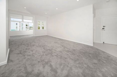 Photo of property in 1/14 Charisma Place, Randwick Park, Auckland, 2105