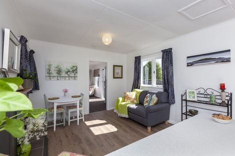 Photo of property in 56a Hinemoa Street, Paraparaumu, 5032