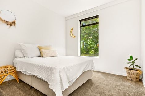 Photo of property in 11 Edwin Mitchelson Road, Muriwai, Waimauku, 0881