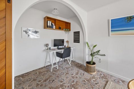 Photo of property in 60 Downing Avenue, Pirimai, Napier, 4112