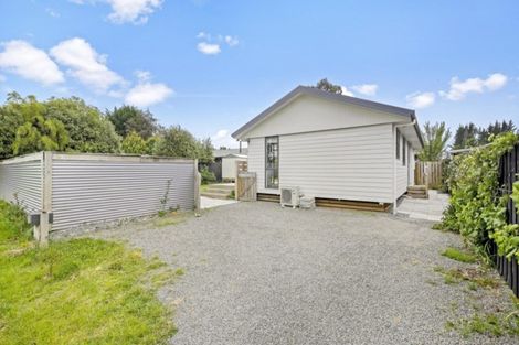 Photo of property in 28 Railway Terrace East, Glentunnel, Sheffield, 7673