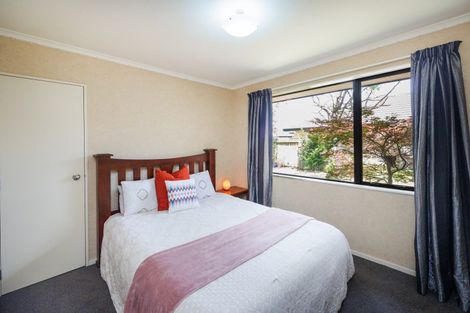 Photo of property in 10 Boston Parade, Kelvin Grove, Palmerston North, 4414