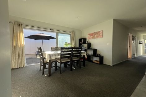 Photo of property in 41 Regiment Road, Papakura, 2110