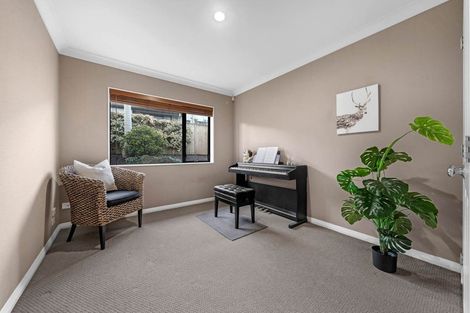Photo of property in 11 Gordal Place, Flat Bush, Auckland, 2016