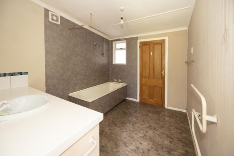 Photo of property in 12a Clyde Street, Oamaru North, Oamaru, 9400