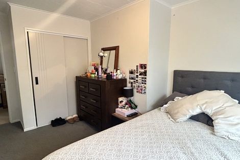 Photo of property in 5 Oriwa Street, Waikanae, 5036