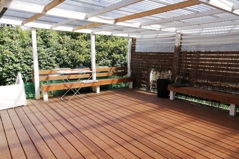 Photo of property in 60 Glendene Avenue, Glendene, Auckland, 0602