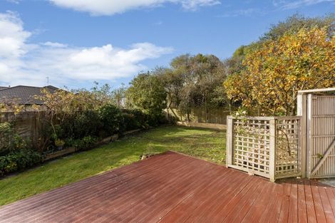 Photo of property in 6 Daniel Place, Kelvin Grove, Palmerston North, 4414