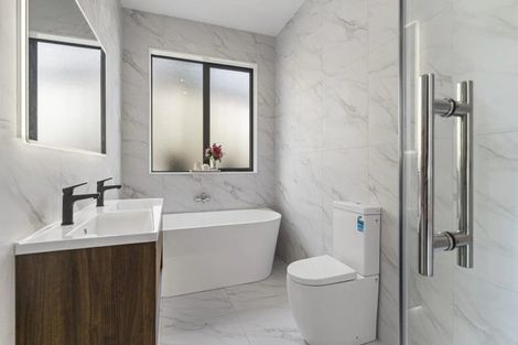 Photo of property in 52 Pukemarino Road, Waimauku, 0812