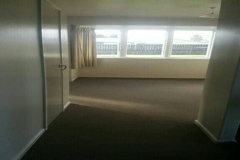 Photo of property in 9 Huia Street, Waiuku, 2123