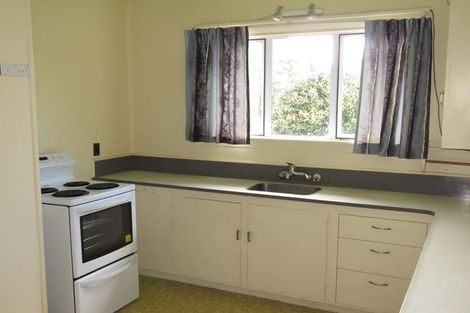 Photo of property in 7 Lismore Street, Strandon, New Plymouth, 4312