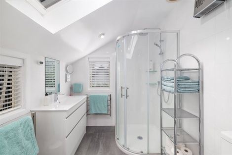 Photo of property in 186 Fendalton Road, Fendalton, Christchurch, 8052