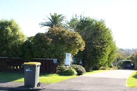 Photo of property in 70 Litten Road, Cockle Bay, Auckland, 2014