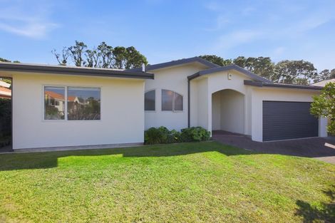 Photo of property in 5 Kawaroa Close, New Plymouth, 4310
