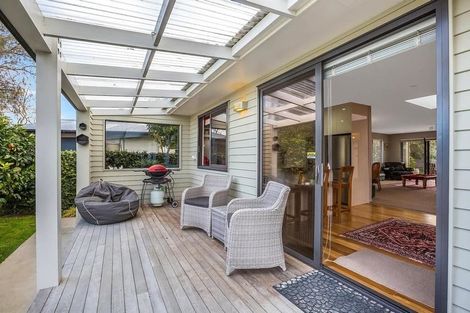 Photo of property in 10 Horopito Road, Waikanae, 5036