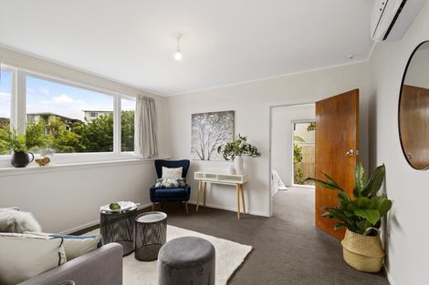 Photo of property in 1/8 Mataroa Avenue, Northland, Wellington, 6012