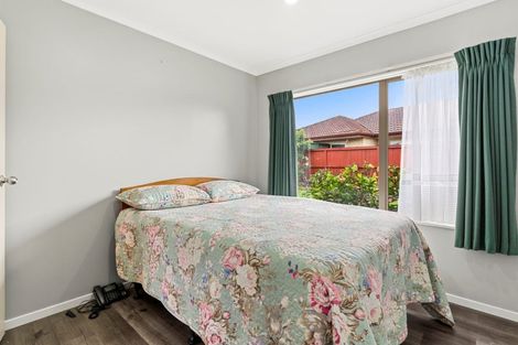 Photo of property in 21 Stellata Court, Randwick Park, Auckland, 2105