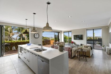Photo of property in 34 Manhattan Rise, Orewa, 0931