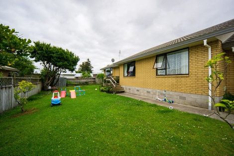 Photo of property in 98 Dixon Road, Glenview, Hamilton, 3206