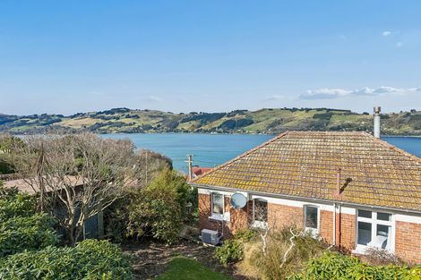 Photo of property in 17 Junction Road, Ravensbourne, Dunedin, 9022
