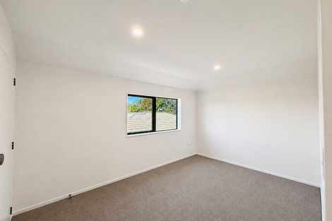 Photo of property in 6/18 Albert Road, Kelston, Auckland, 0602