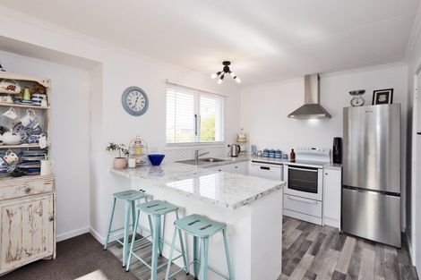 Photo of property in 52 Willis Street, Grasmere, Invercargill, 9810