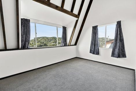 Photo of property in 9 Oldham Way, Crofton Downs, Wellington, 6035