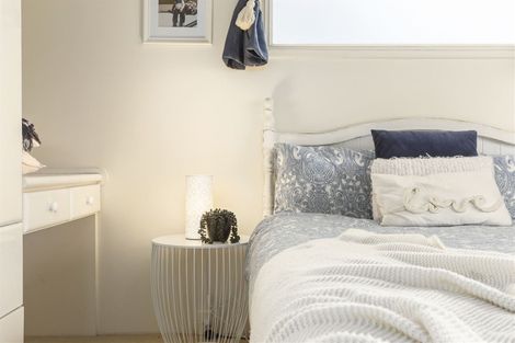 Photo of property in 80h Tirimoana Road, Te Atatu South, Auckland, 0602