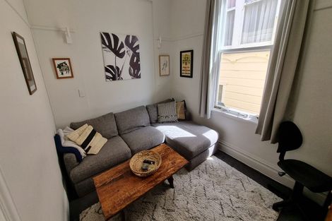 Photo of property in 2/142 Britomart Street, Berhampore, Wellington, 6023