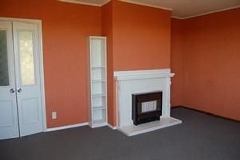 Photo of property in 2/117 Frankley Road, Frankleigh Park, New Plymouth, 4310